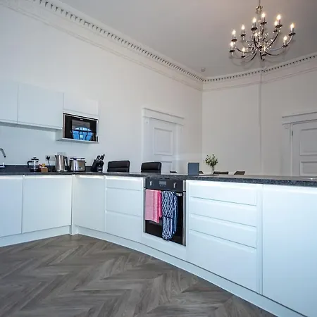 Luxury 1 Bedroom Ground Floor Apartment Plymouth Exterior photo